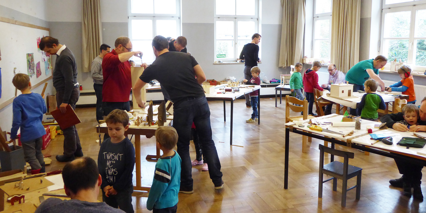 Holzwerkstatt für Väter mit Kindern Stockdorf