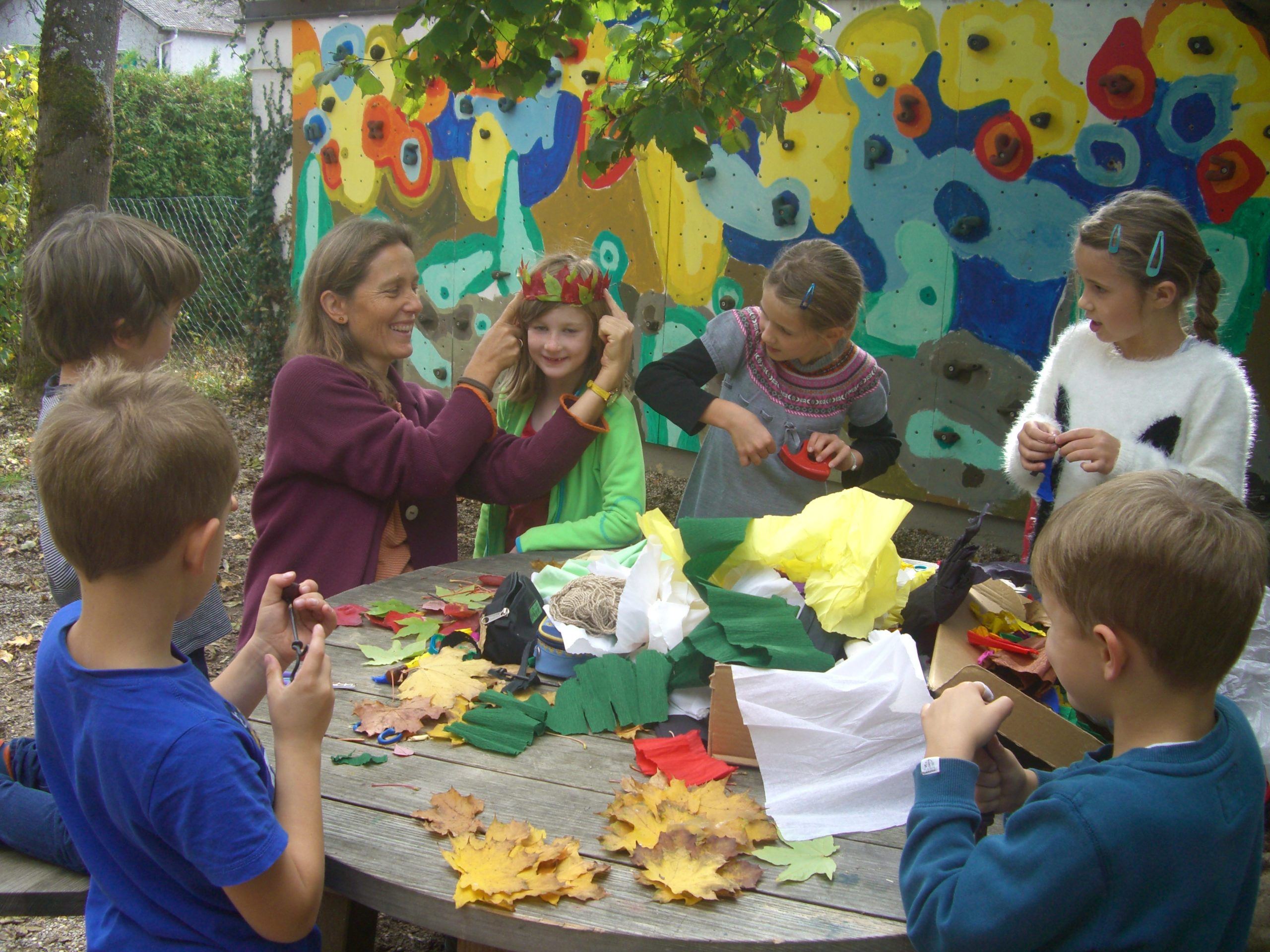 basteln im Herbst mit Blättern